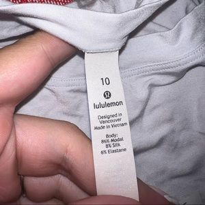 lululemon cropped tee